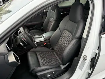 RS6 Avant 4.0 TFSI quattro Carbon Pano B&O Laser