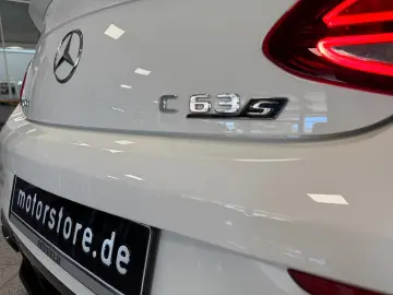 C63 S AMG V8 BI-TURBO  17tKM 1A TOP SERVICE NEU