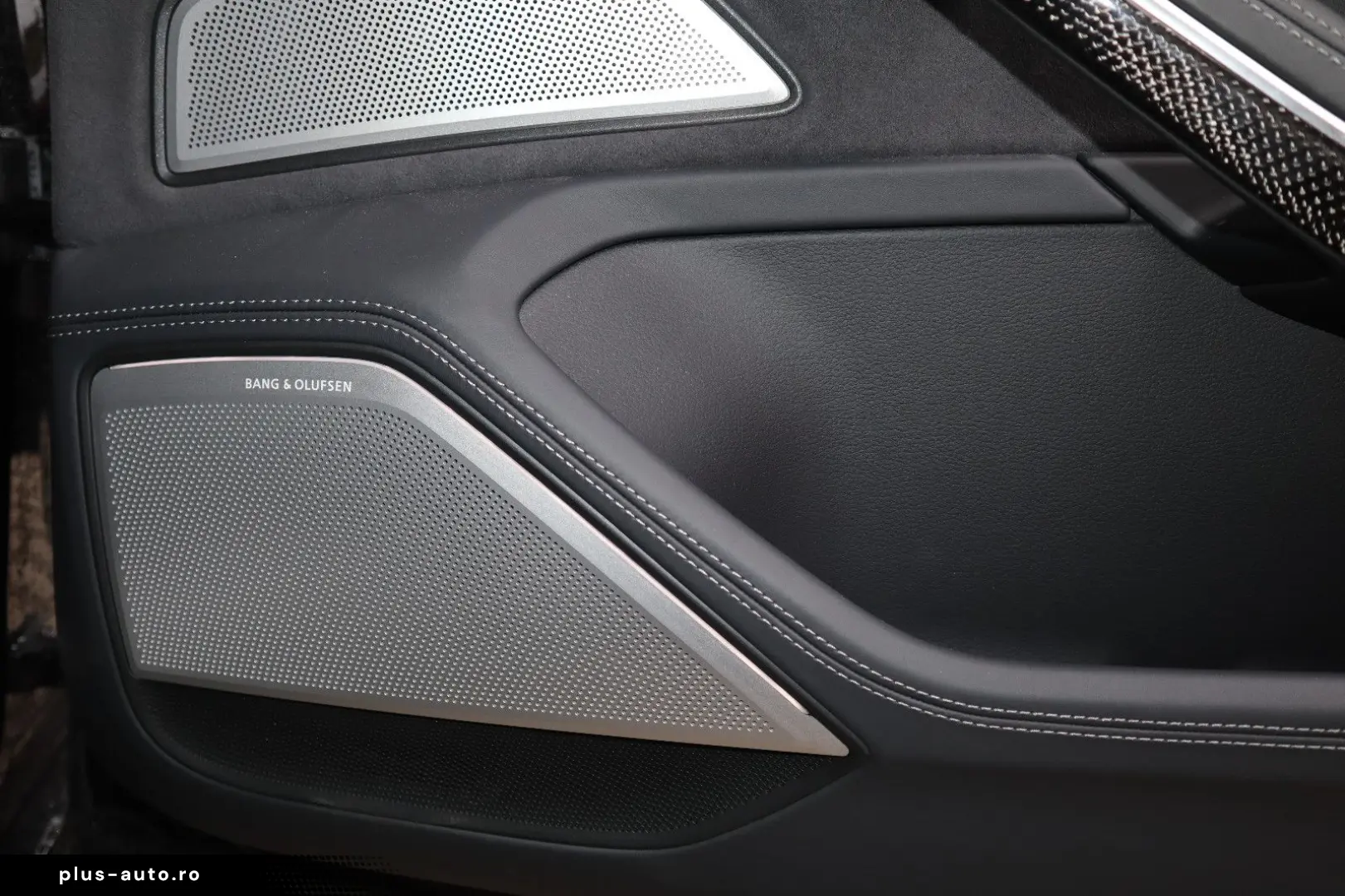 A8L 60 TFSIe lang ALL-BLACK CARBON UNIKAT UPE190