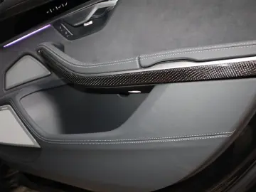 A8L 60 TFSIe lang ALL-BLACK CARBON UNIKAT UPE190