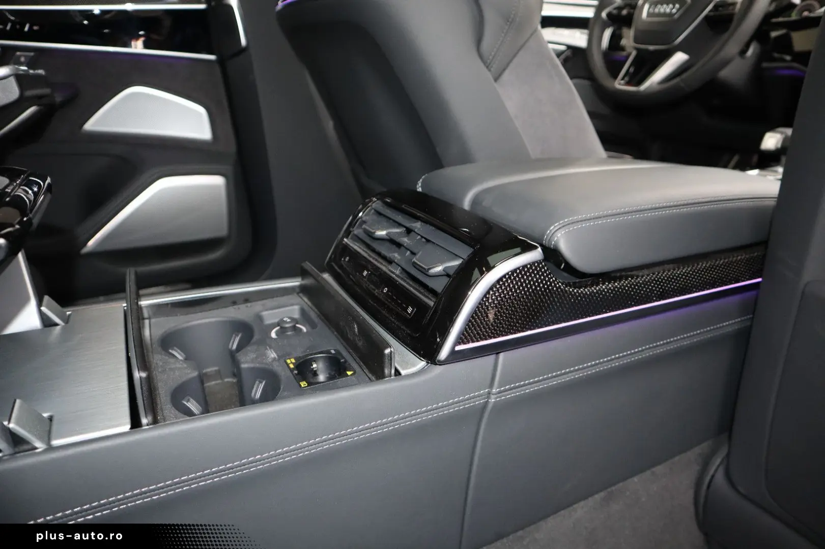 A8L 60 TFSIe lang ALL-BLACK CARBON UNIKAT UPE190