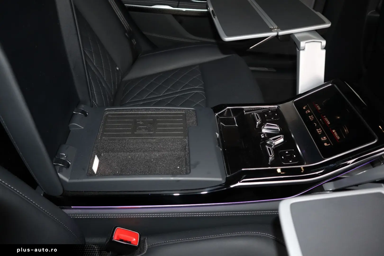 A8L 60 TFSIe lang ALL-BLACK CARBON UNIKAT UPE190