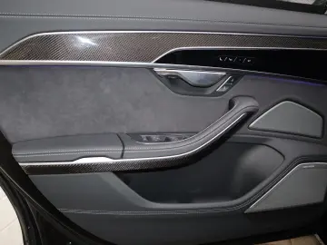 A8L 60 TFSIe lang ALL-BLACK CARBON UNIKAT UPE190