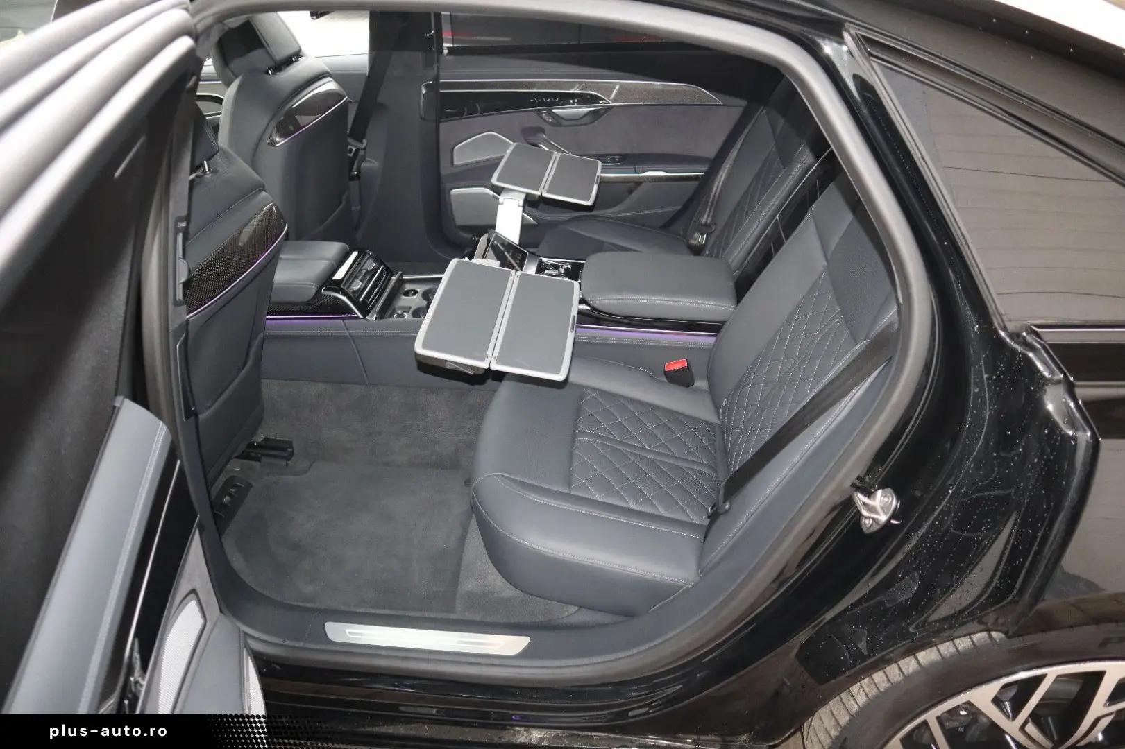 A8L 60 TFSIe lang ALL-BLACK CARBON UNIKAT UPE190