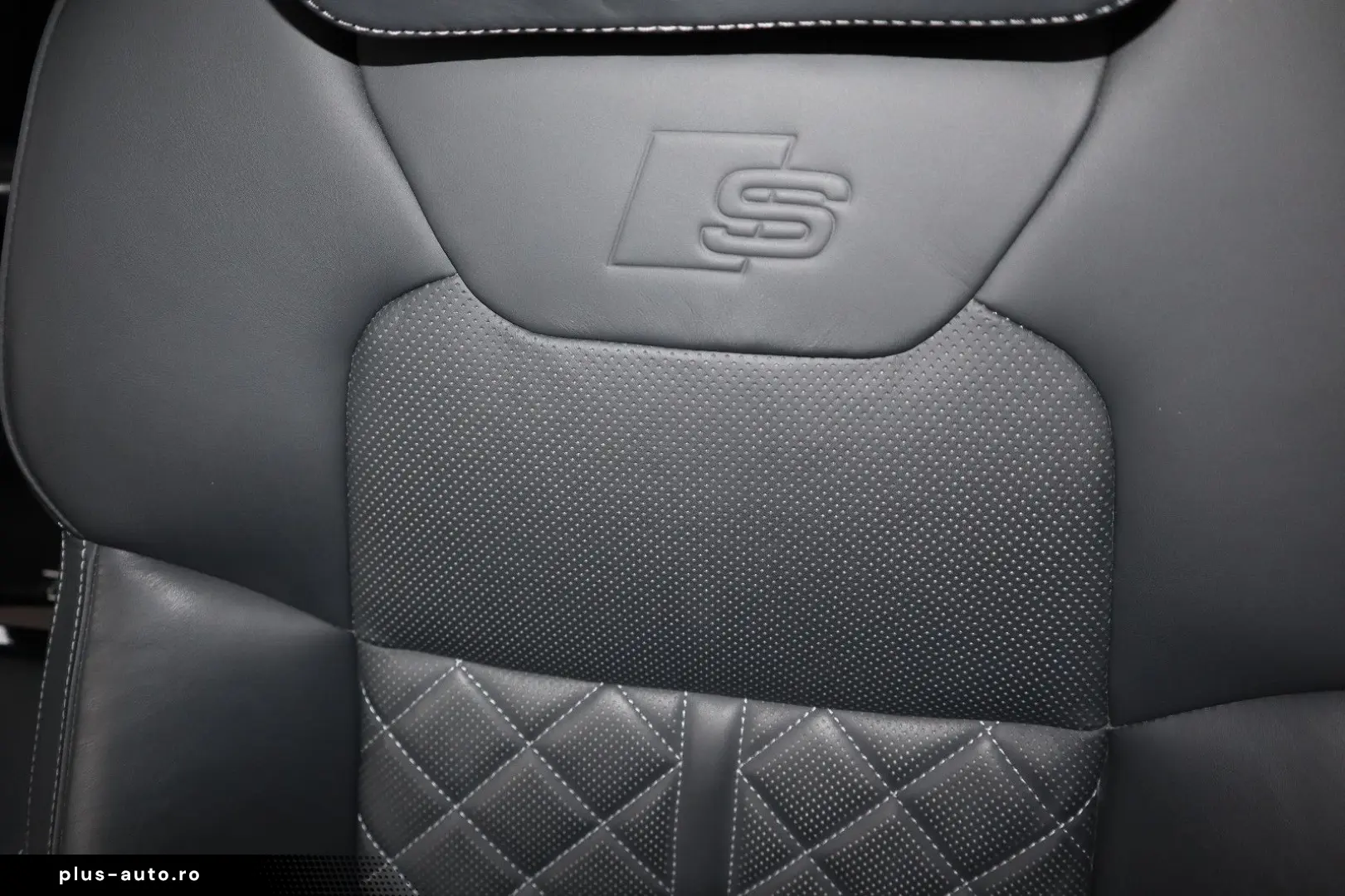 A8L 60 TFSIe lang ALL-BLACK CARBON UNIKAT UPE190