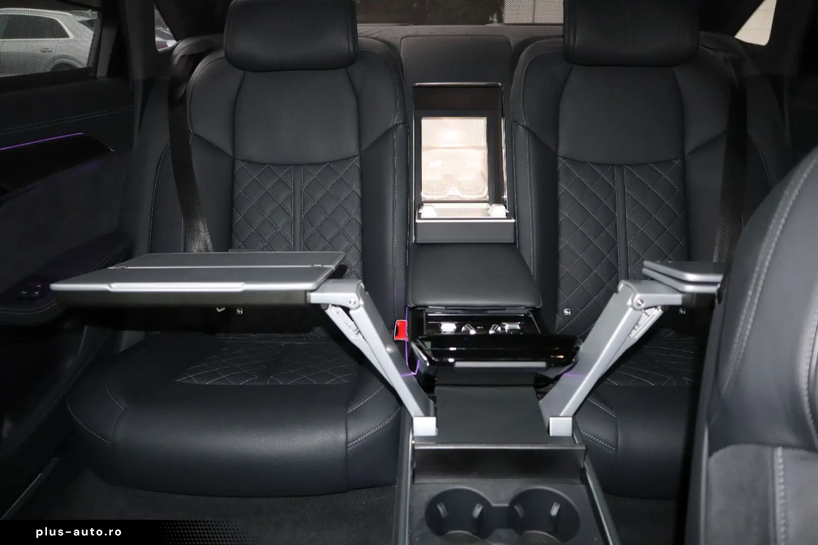 A8L 60 TFSIe lang ALL-BLACK CARBON UNIKAT UPE190