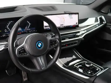 X5 50e xDrive M Sport Pro. Sitzebeluft. H K Pano