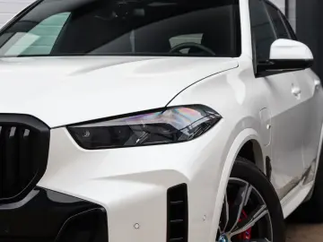 X5 50e xDrive M Sport Pro. Sitzebeluft. H K Pano