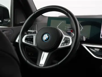 X5 50e xDrive M Sport Pro. Sitzebeluft. H K Pano