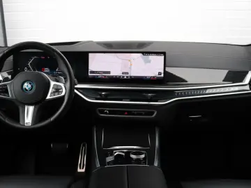 X5 50e xDrive M Sport Pro. Sitzebeluft. H K Pano