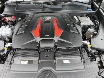 RSQ8 4.0 TFSI quattro MATRIX AHK B&O LEDER HUD K
