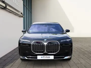 740 d xDrive HUD Luftfederung Leder Panorama