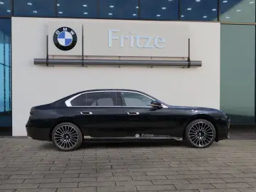 740 d xDrive HUD Luftfederung Leder Panorama