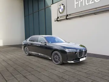 740 d xDrive HUD Luftfederung Leder Panorama