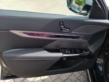 740 d xDrive HUD Luftfederung Leder Panorama