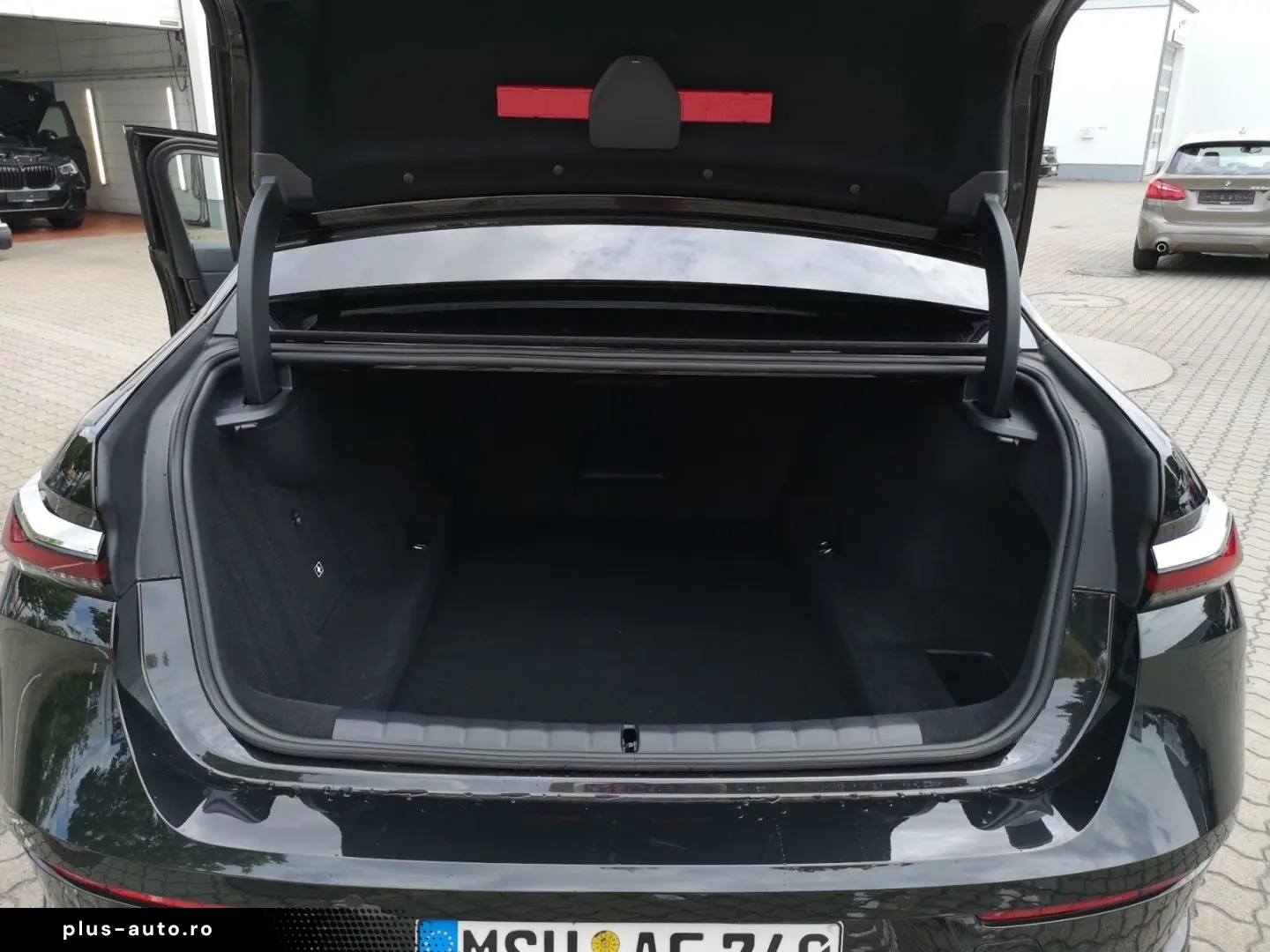 740 d xDrive HUD Luftfederung Leder Panorama