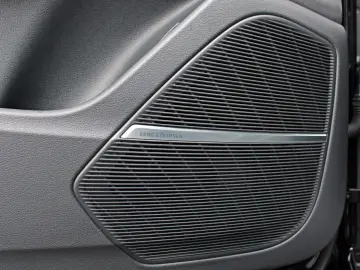 SQ8 TFSI qu competition plus BLACK LUFT B&O 360