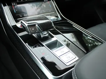 SQ8 TFSI qu competition plus BLACK LUFT B&O 360