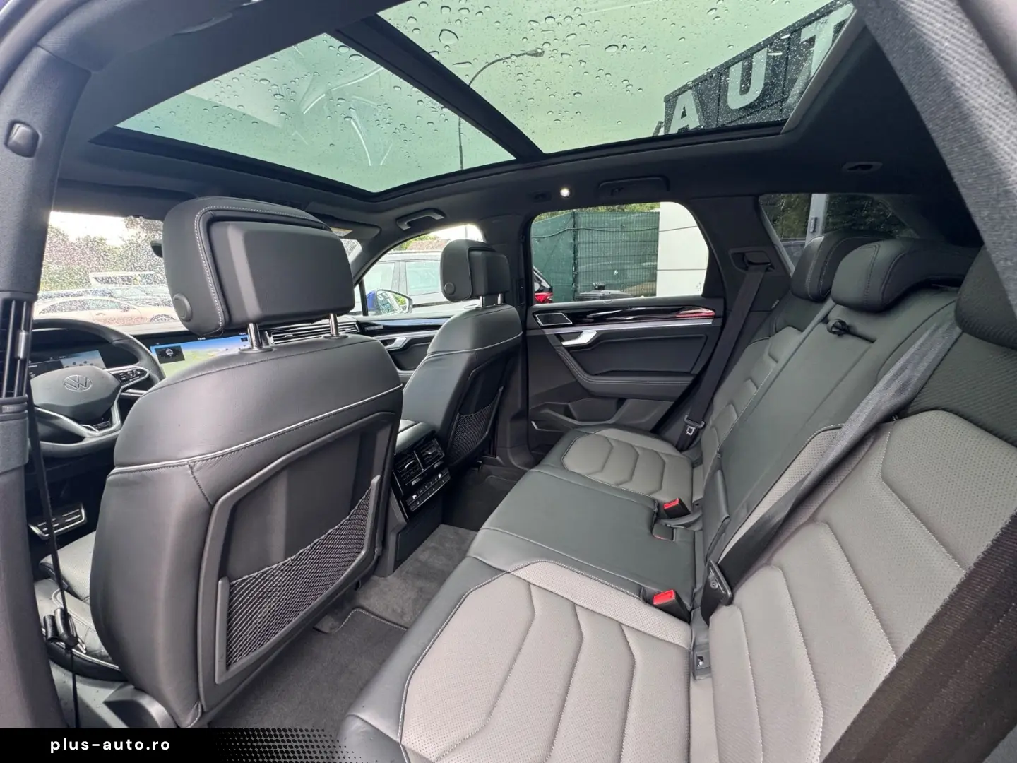 Touareg 3.0 TDI 4Motion R-Line PANO AIR STHZG