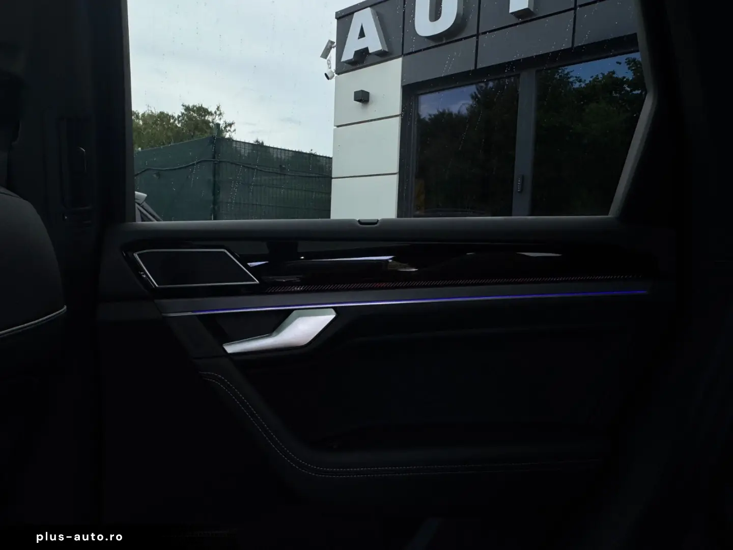 Touareg 3.0 TDI 4Motion R-Line PANO AIR STHZG