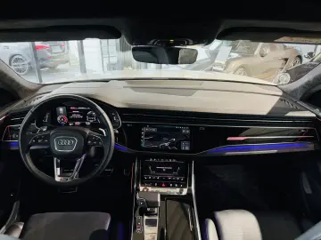 RSQ8 4.0 TFSI quattro PANO 360  AHK HEADUP B&O