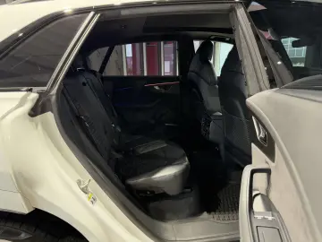 RSQ8 4.0 TFSI quattro PANO 360  AHK HEADUP B&O