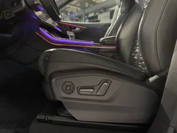 RSQ8 4.0 TFSI quattro PANO 360  AHK HEADUP B&O