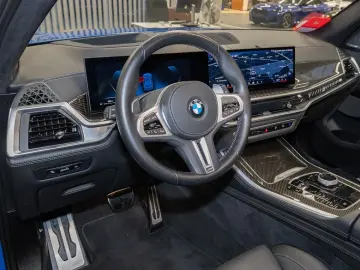 X5 M60i xDrive Sportpaket Gestiksteuerung DAB