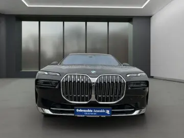 740d xDrive LED PANO 360  AKTIVSITZE ACC B&W 19