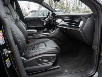 Q8 competition plus 50 TDI quattro MATRIX STANDH