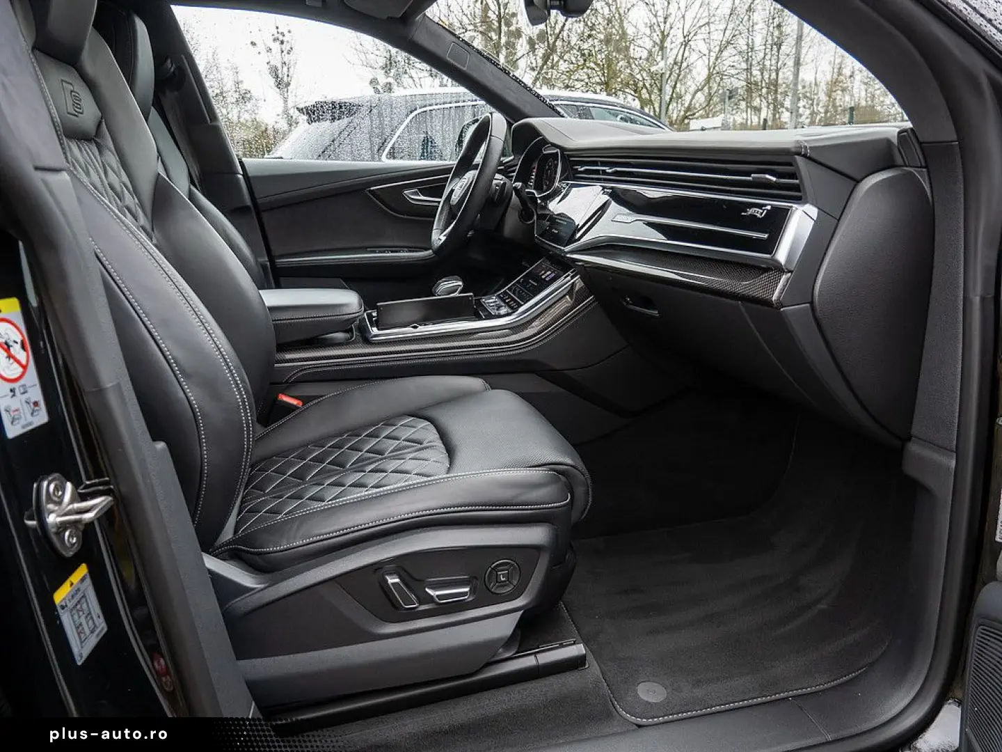 Q8 competition plus 50 TDI quattro MATRIX STANDH