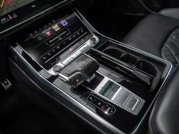 Q8 competition plus 50 TDI quattro MATRIX STANDH