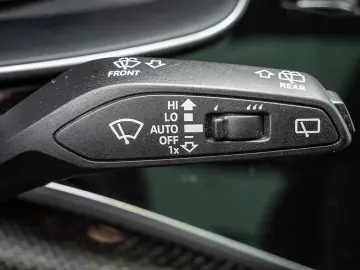 Q8 competition plus 50 TDI quattro MATRIX STANDH