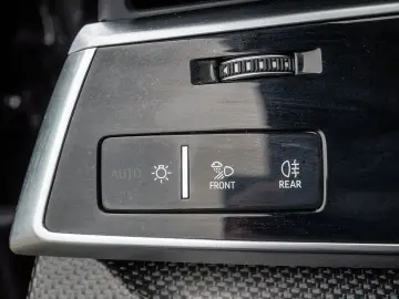 Q8 competition plus 50 TDI quattro MATRIX STANDH