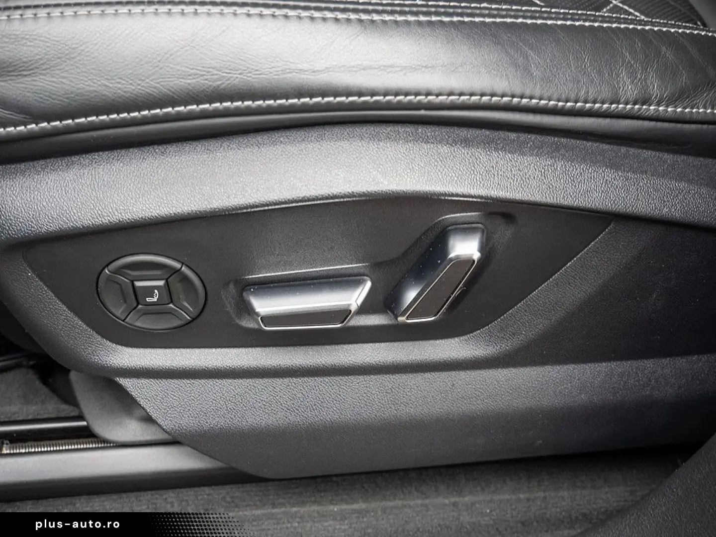 Q8 competition plus 50 TDI quattro MATRIX STANDH