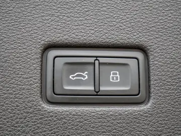 Q8 competition plus 50 TDI quattro MATRIX STANDH