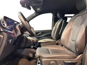 V 300 d   MBUX Navi STH Leder el.Schiebe Burmest