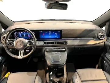 V 300 d   MBUX Navi STH Leder el.Schiebe Burmest