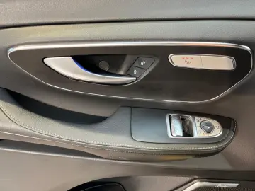 V 300 d   MBUX Navi STH Leder el.Schiebe Burmest