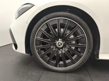 CLE 200 Cabrio AMG Leder Verdeck rot Burmester3D