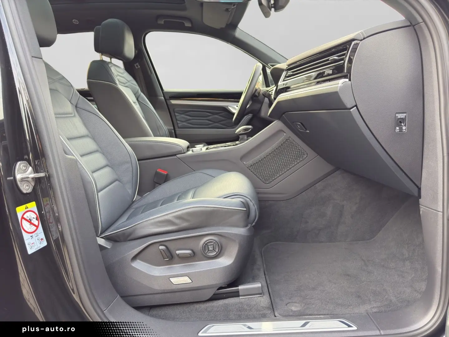 Touareg 3.0 TSI eHybrid ELEGANCE UPE104 LM21 PAN