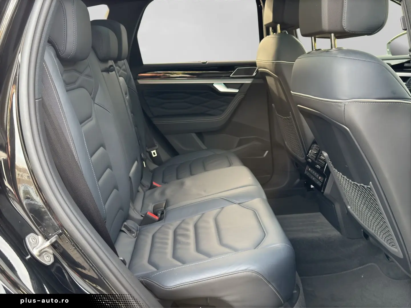 Touareg 3.0 TSI eHybrid ELEGANCE UPE104 LM21 PAN