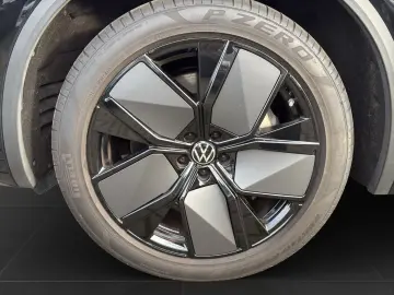 Touareg 3.0 TSI eHybrid ELEGANCE UPE104 LM21 PAN