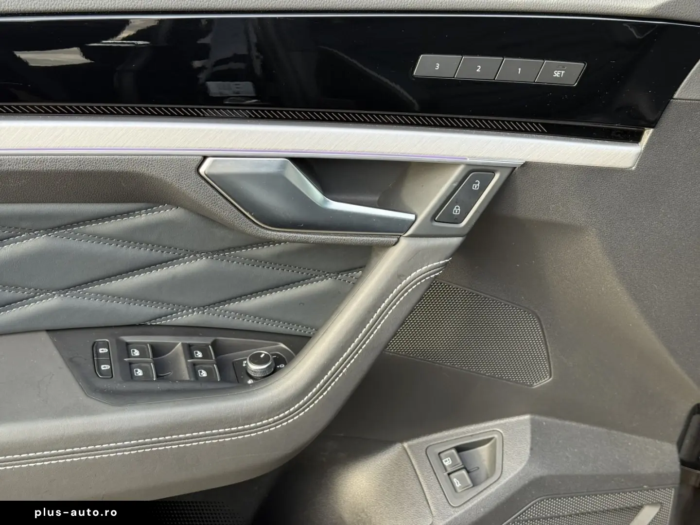 Touareg 3.0 TSI eHybrid ELEGANCE UPE104 LM21 PAN