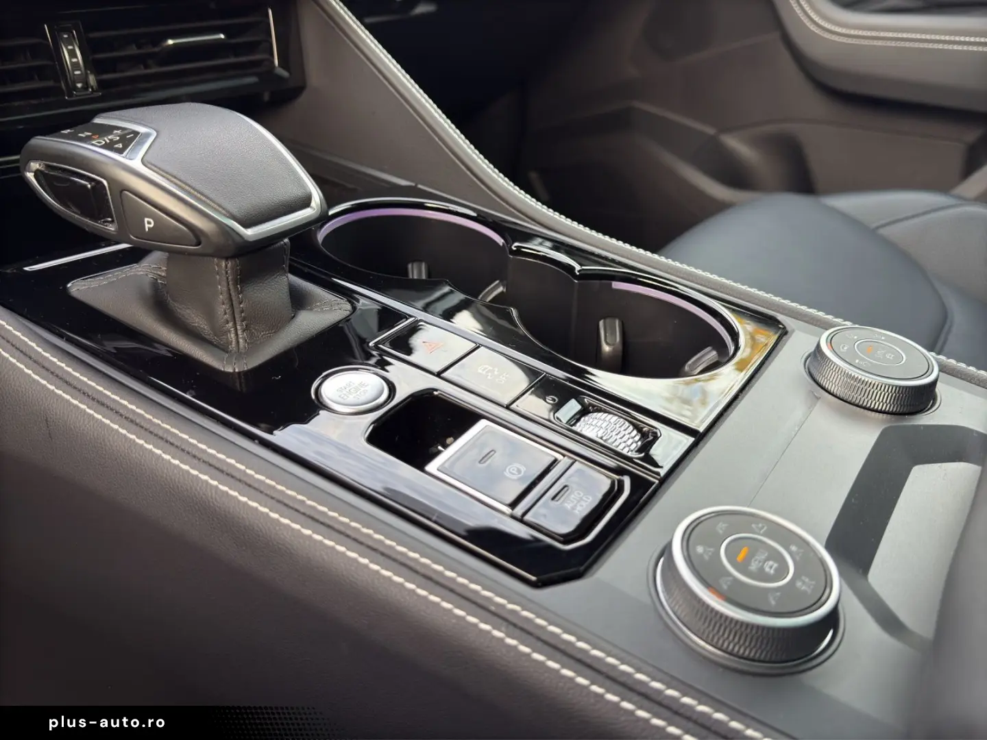 Touareg 3.0 TSI eHybrid ELEGANCE UPE104 LM21 PAN