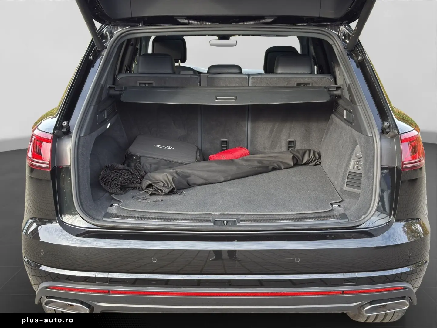 Touareg 3.0 TSI eHybrid ELEGANCE UPE104 LM21 PAN