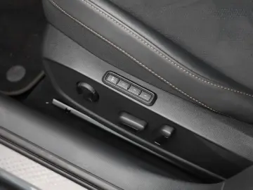 Formentor 2.0 TSI 4 Drive VZ Matrix LED Pano Nav