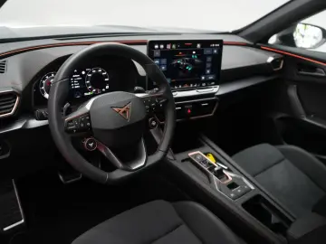 Formentor 2.0 TSI 4Drive DSG VZ FullLink ACC Kam