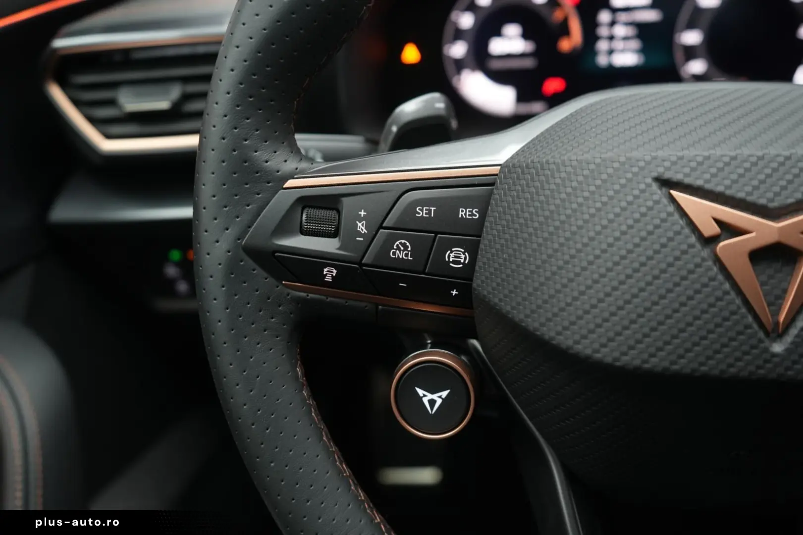 Formentor 2.0 TSI 4Drive DSG VZ FullLink ACC Kam