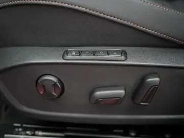 Formentor 2.0 TSI 4Drive DSG VZ FullLink ACC Kam